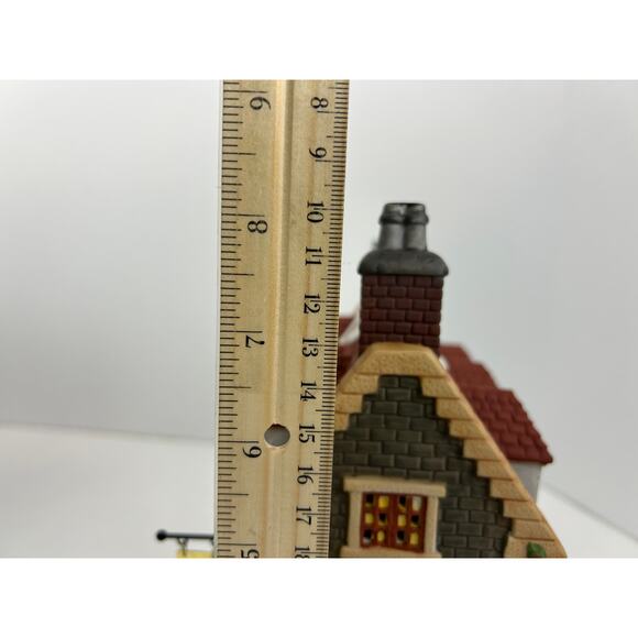Department 56 Dickens Village Dedlock Arms 3rd Edition 1994 lighted inn - Picture 10 of 11